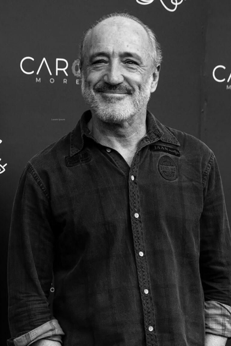 ROBERTO ALVAREZ